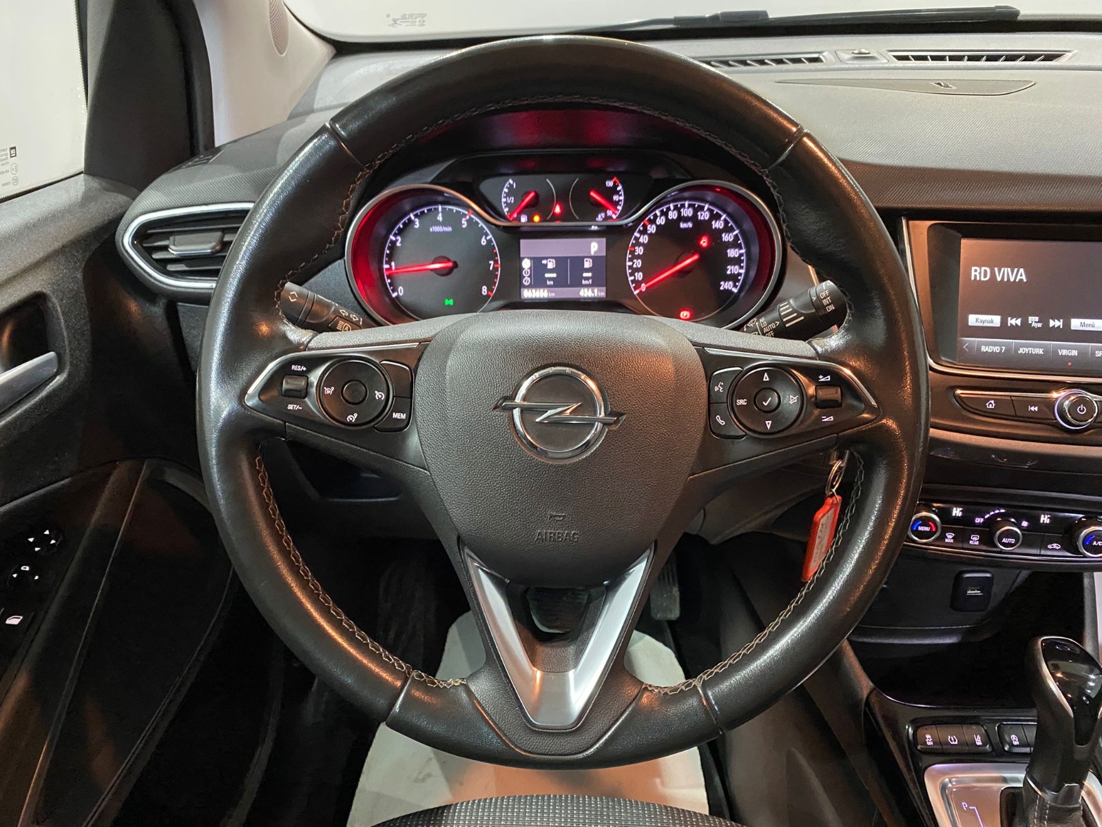 2022 Benzin Otomatik Opel Crossland Gri Gürel Tasarım Aksesuar Otomotiv San. Tic. Ltd. Şti.