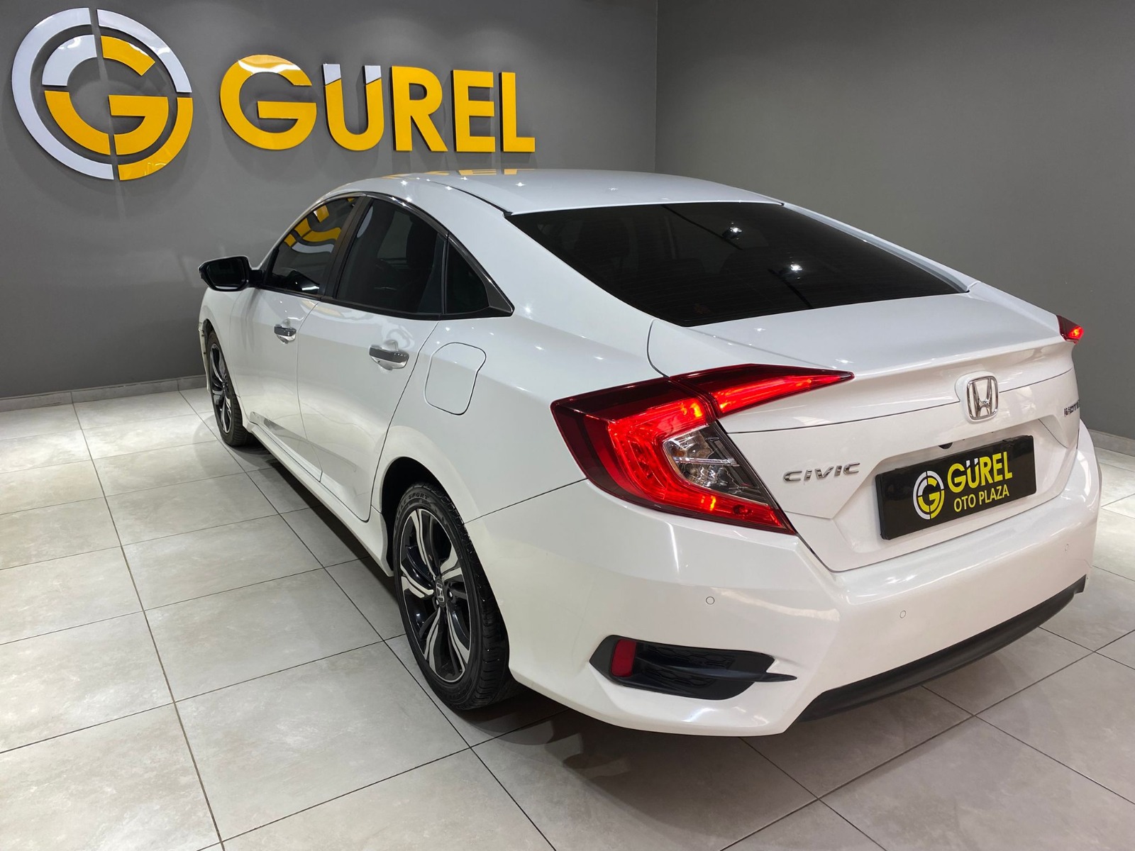 2019 Dizel Otomatik Honda Civic Beyaz Gürel Tasarım Aksesuar Otomotiv San. Tic. Ltd. Şti.