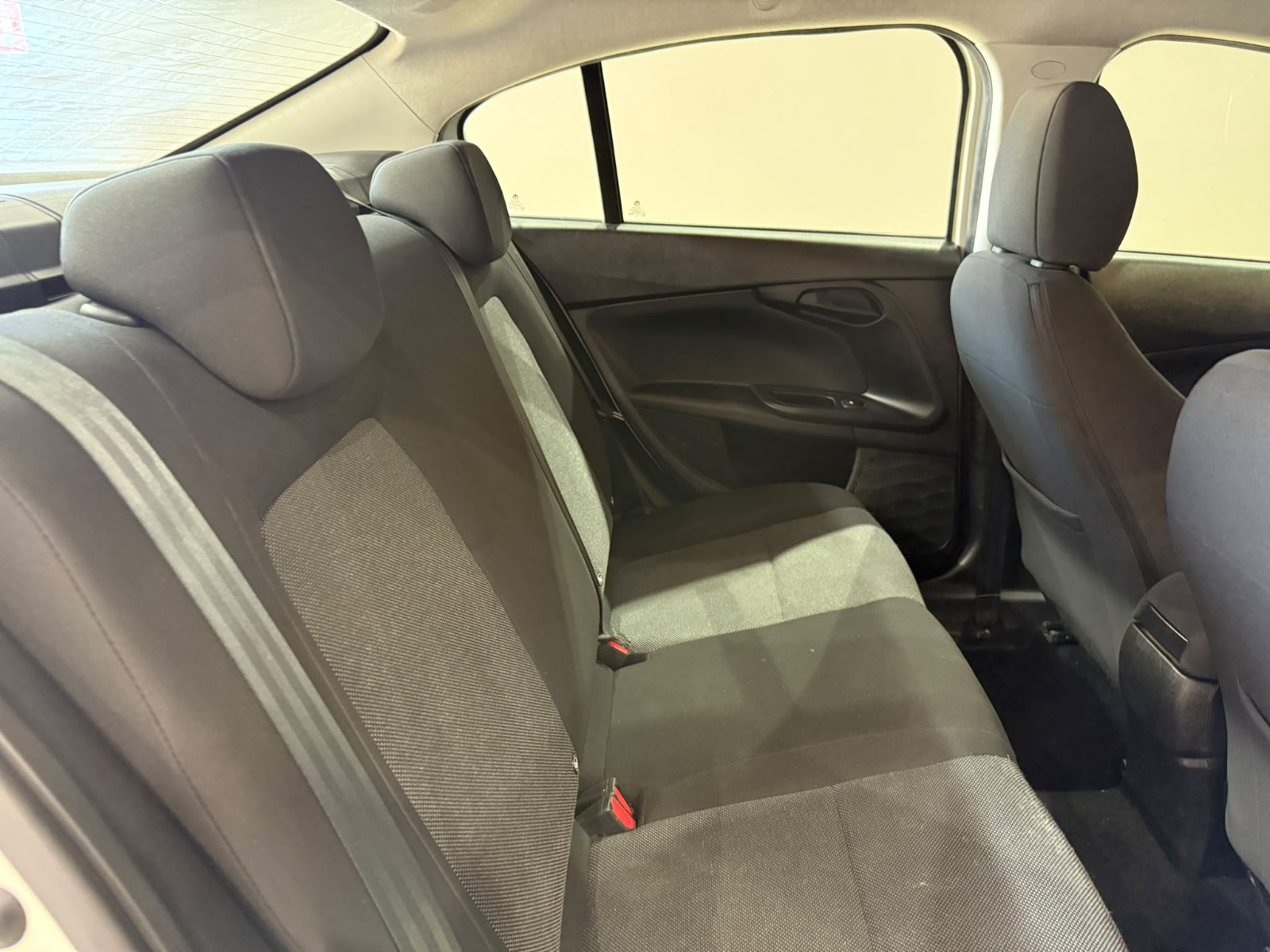 2023 Dizel Manuel Fiat Egea Beyaz Gürel Tasarım Aksesuar Otomotiv San. Tic. Ltd. Şti.