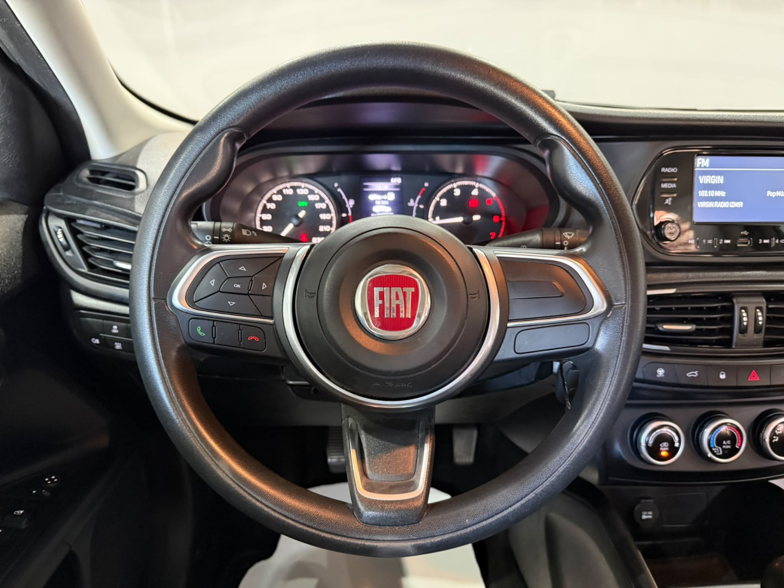 2023 Dizel Manuel Fiat Egea Beyaz Gürel Tasarım Aksesuar Otomotiv San. Tic. Ltd. Şti.