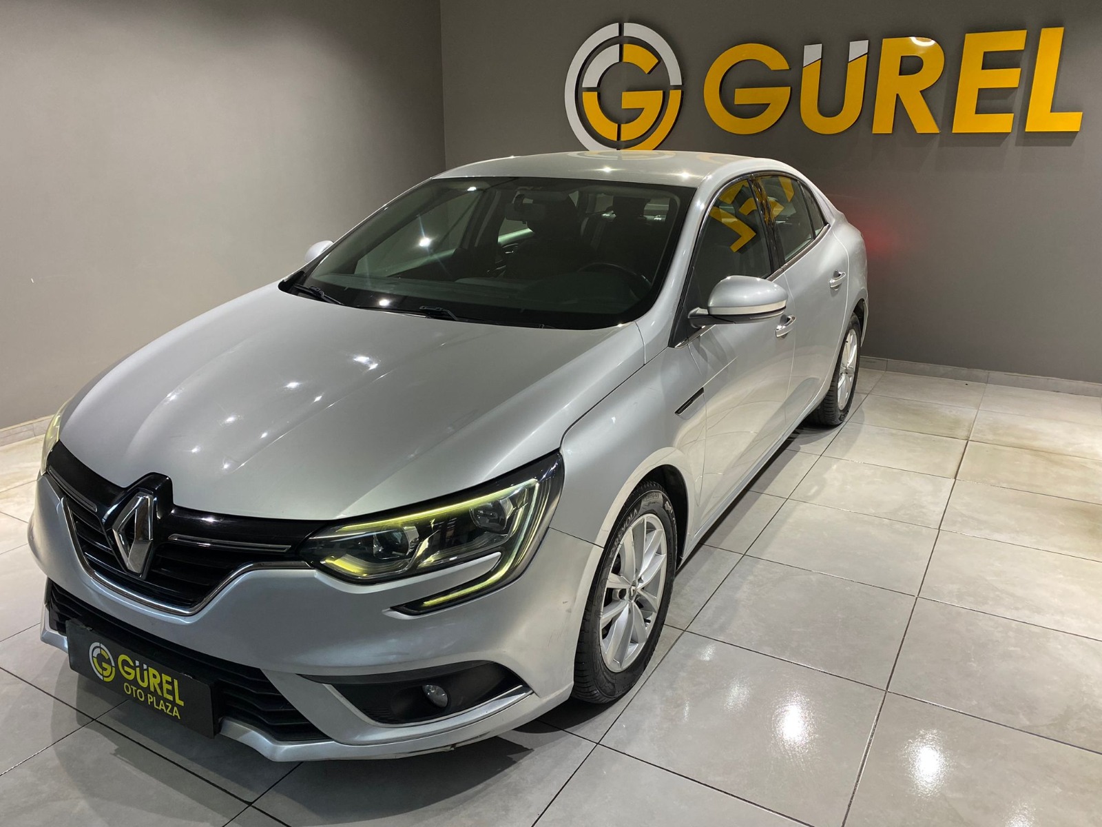 2020 Dizel Otomatik Renault Megane Gri Gürel Tasarım Aksesuar Otomotiv San. Tic. Ltd. Şti.