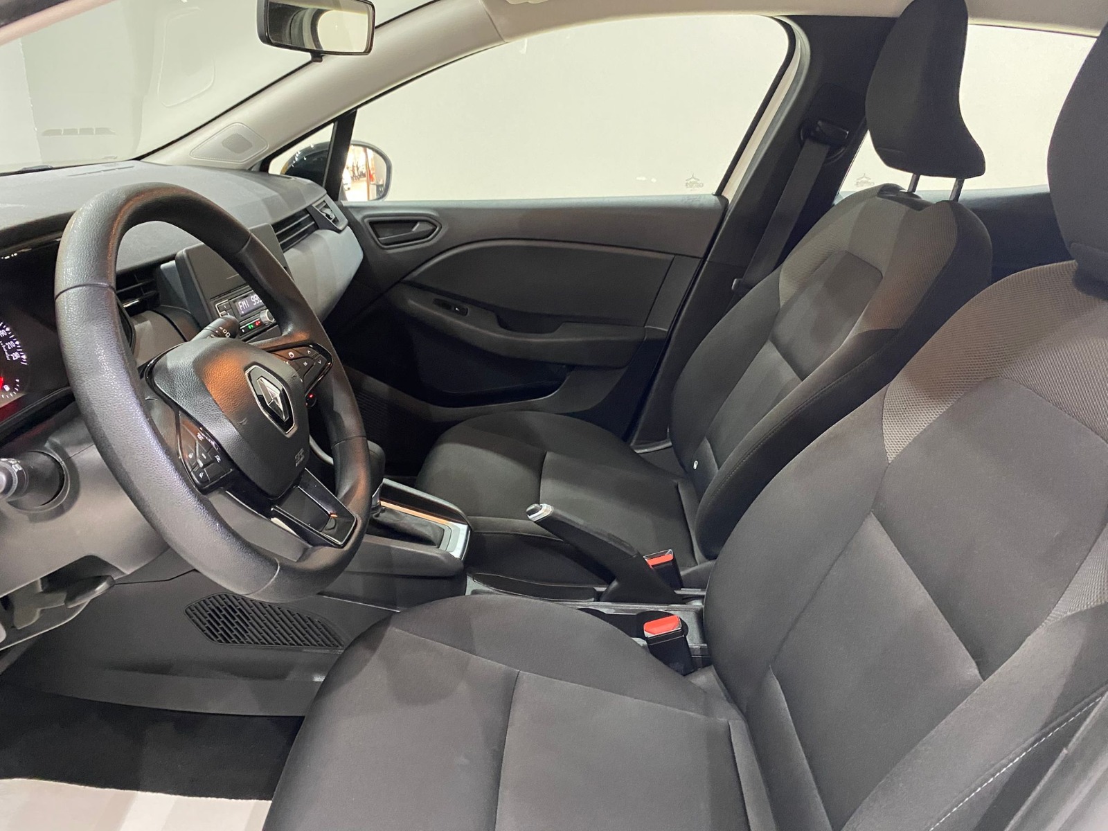 2023 Benzin Otomatik Renault Clio Beyaz Gürel Tasarım Aksesuar Otomotiv San. Tic. Ltd. Şti.