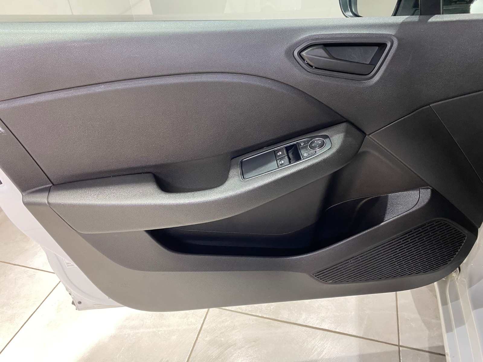 2023 Benzin Otomatik Renault Clio Beyaz Gürel Tasarım Aksesuar Otomotiv San. Tic. Ltd. Şti.