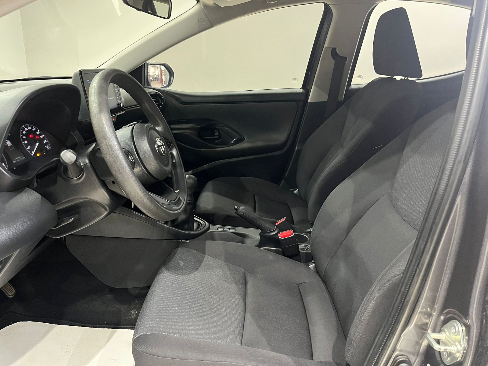 2021 Benzin Manuel Toyota Yaris Gri Gürel Tasarım Aksesuar Otomotiv San. Tic. Ltd. Şti.