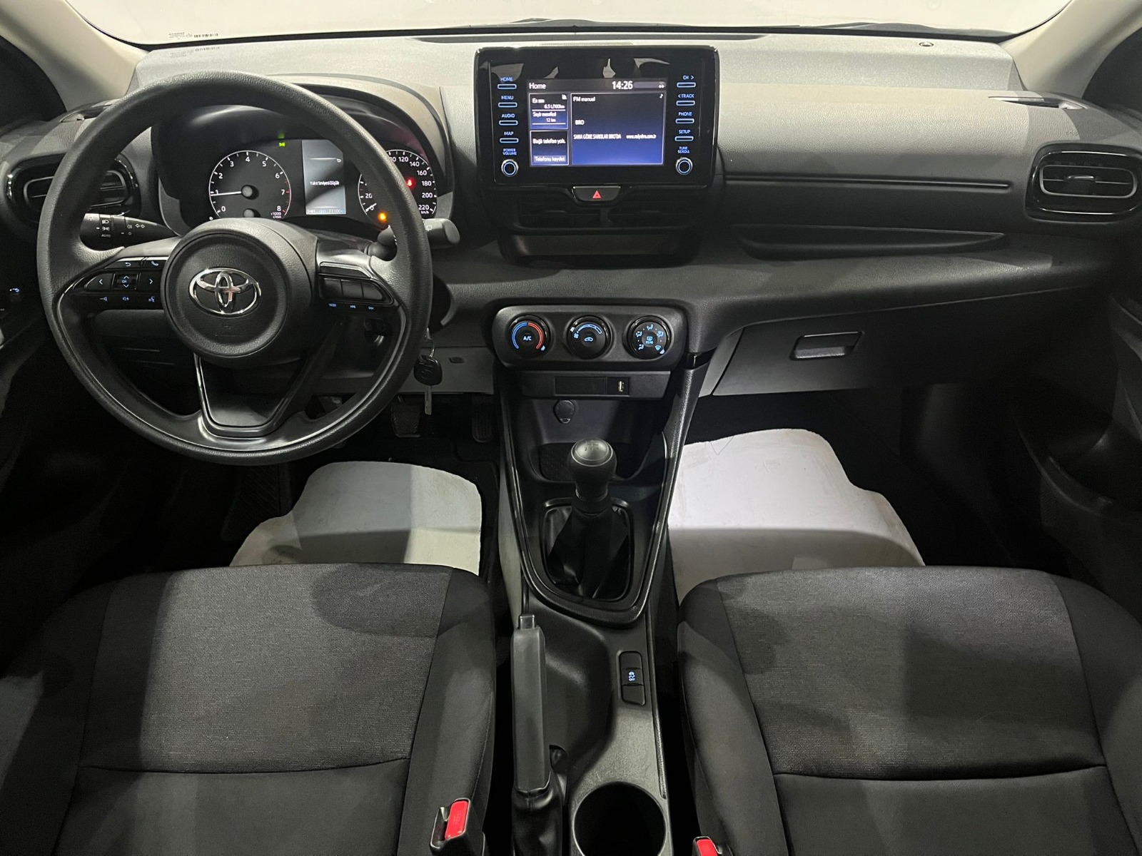 2021 Benzin Manuel Toyota Yaris Gri Gürel Tasarım Aksesuar Otomotiv San. Tic. Ltd. Şti.