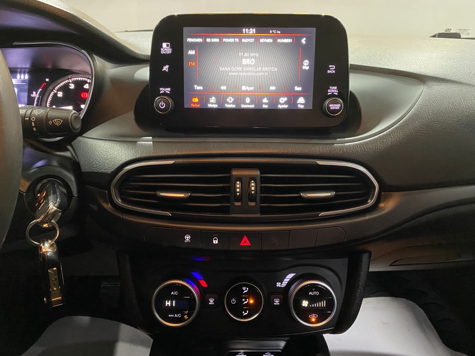 2022 Benzin Manuel Fiat Egea Kırmızı Gürel Tasarım Aksesuar Otomotiv San. Tic. Ltd. Şti.