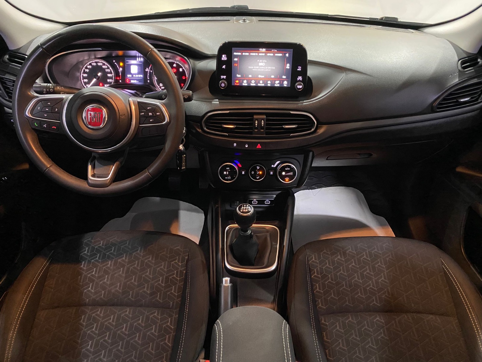 2022 Benzin Manuel Fiat Egea Kırmızı Gürel Tasarım Aksesuar Otomotiv San. Tic. Ltd. Şti.