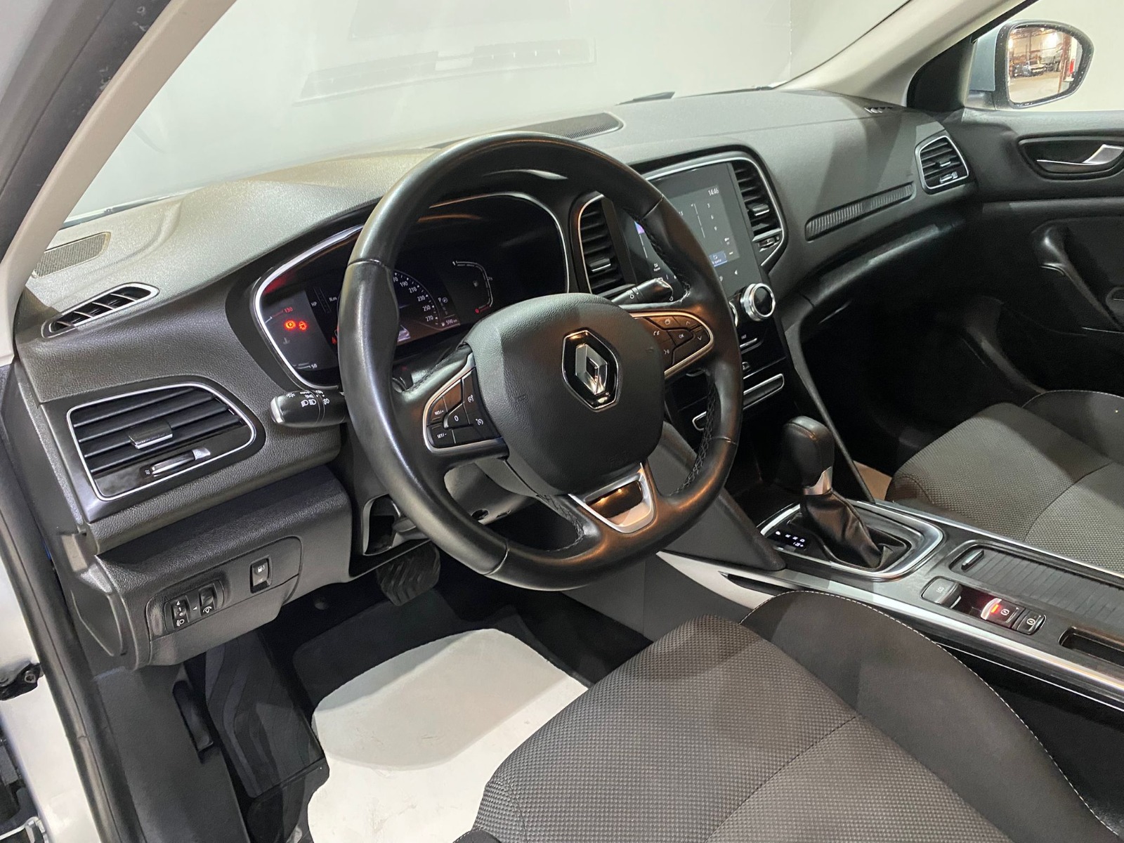 2024 Benzin Otomatik Renault Megane Gri Gürel Tasarım Aksesuar Otomotiv San. Tic. Ltd. Şti.