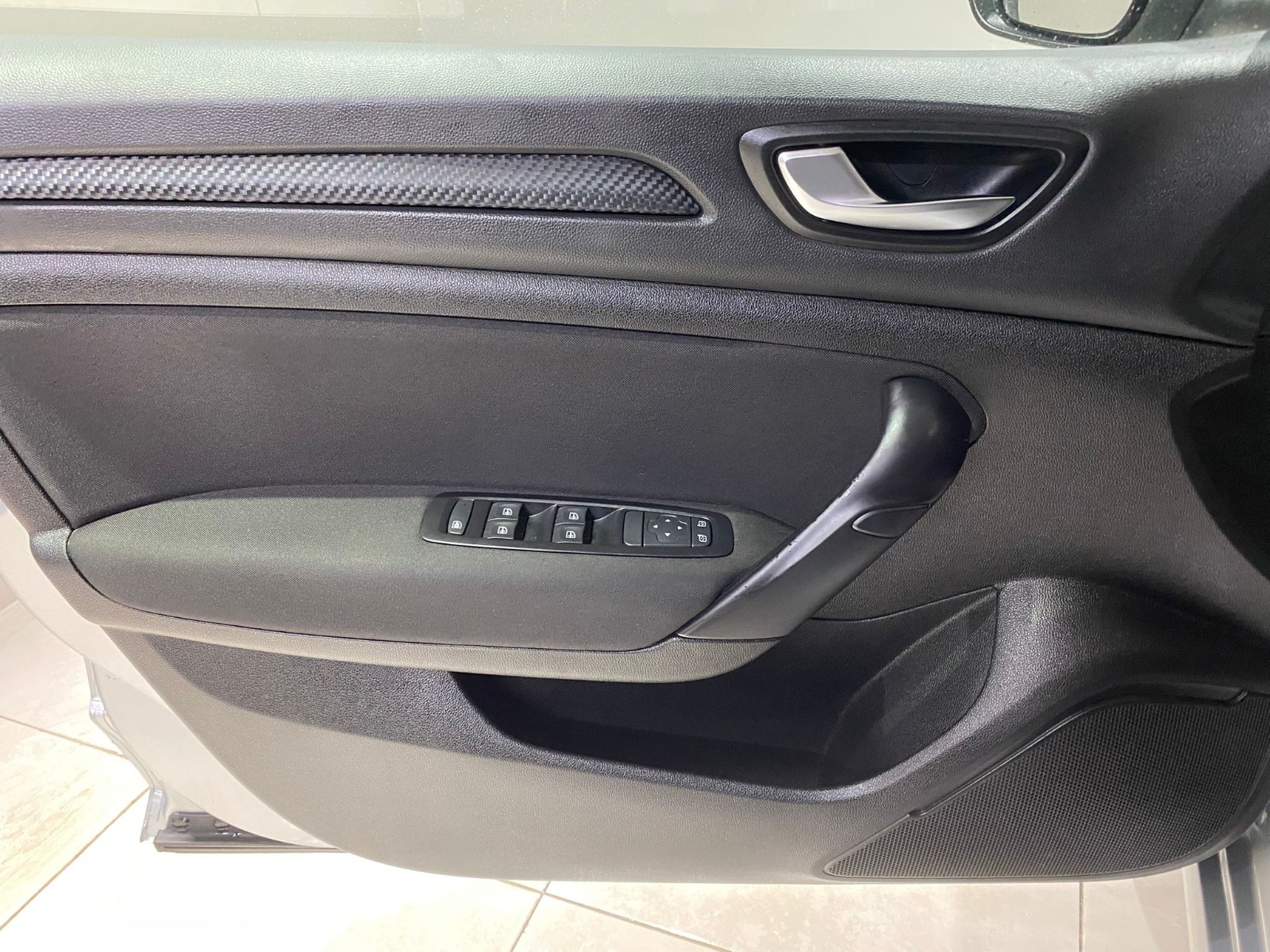 2024 Benzin Otomatik Renault Megane Gri Gürel Tasarım Aksesuar Otomotiv San. Tic. Ltd. Şti.