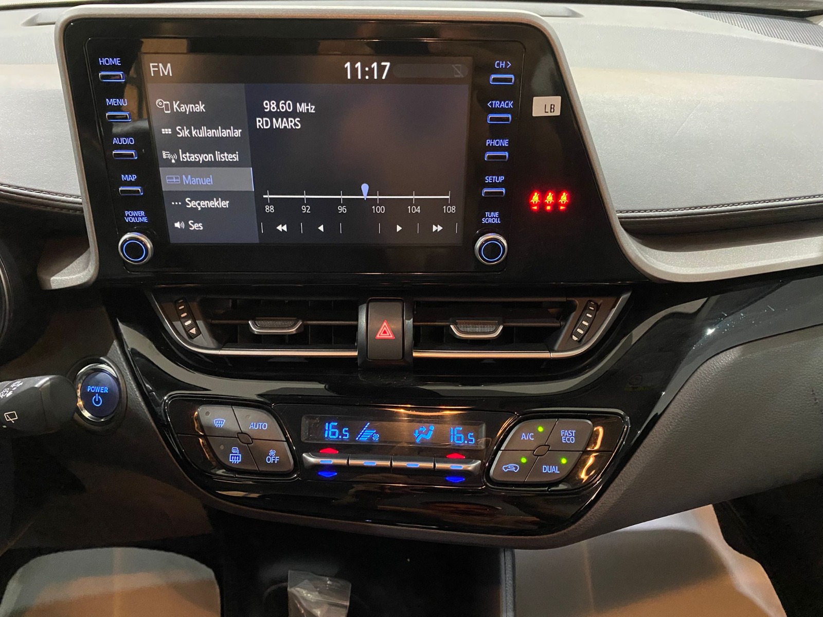 2020 Hybrid Otomatik Toyota C-HR Beyaz Gürel Tasarım Aksesuar Otomotiv San. Tic. Ltd. Şti.