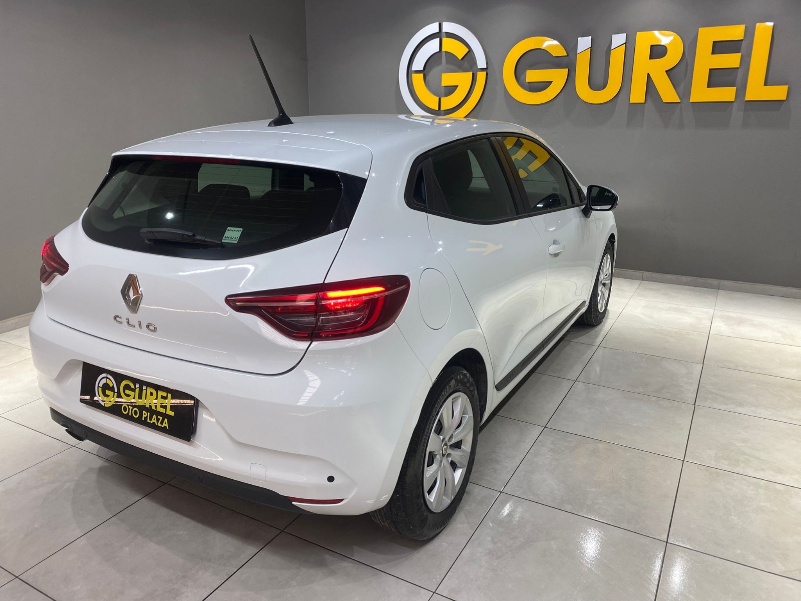 2020 Benzin Manuel Renault Clio Beyaz Gürel Tasarım Aksesuar Otomotiv San. Tic. Ltd. Şti.