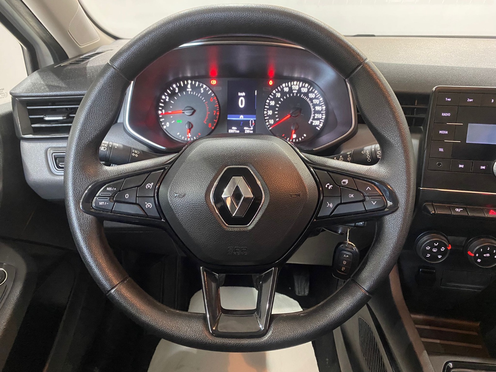 2020 Benzin Manuel Renault Clio Beyaz Gürel Tasarım Aksesuar Otomotiv San. Tic. Ltd. Şti.