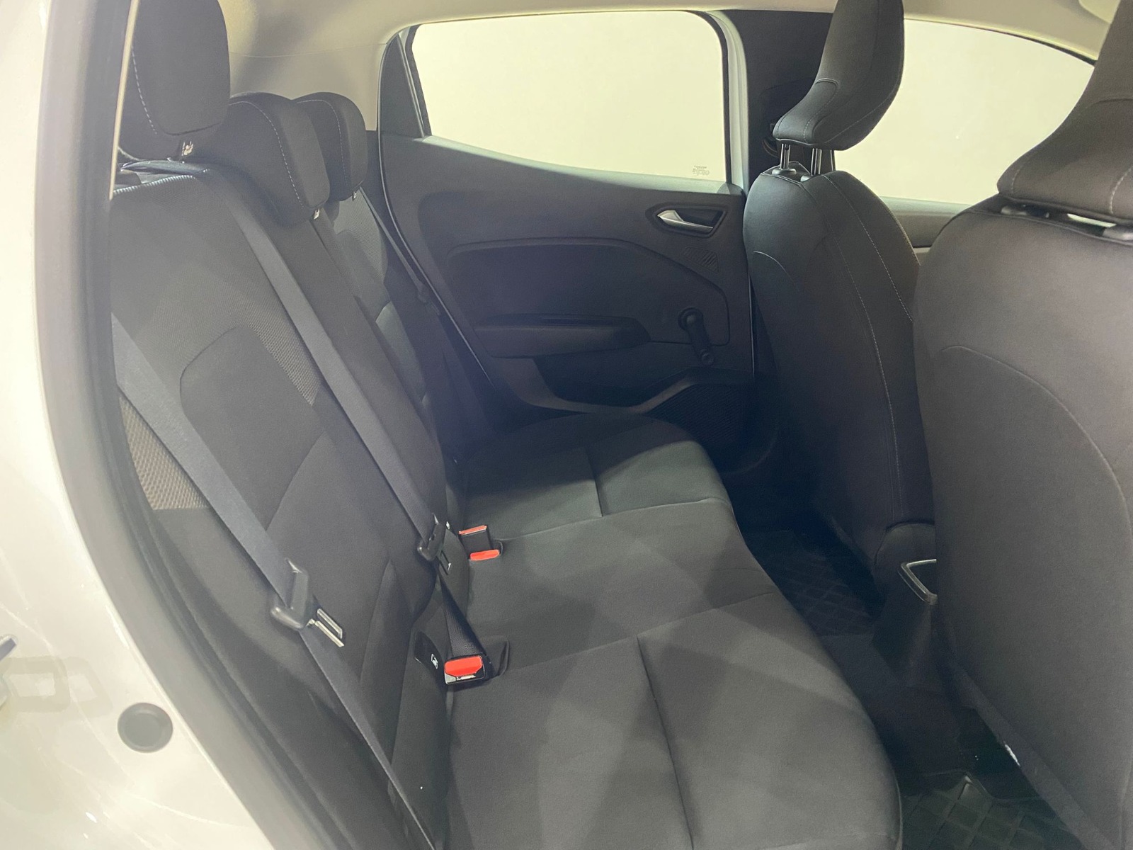 2020 Benzin Manuel Renault Clio Beyaz Gürel Tasarım Aksesuar Otomotiv San. Tic. Ltd. Şti.