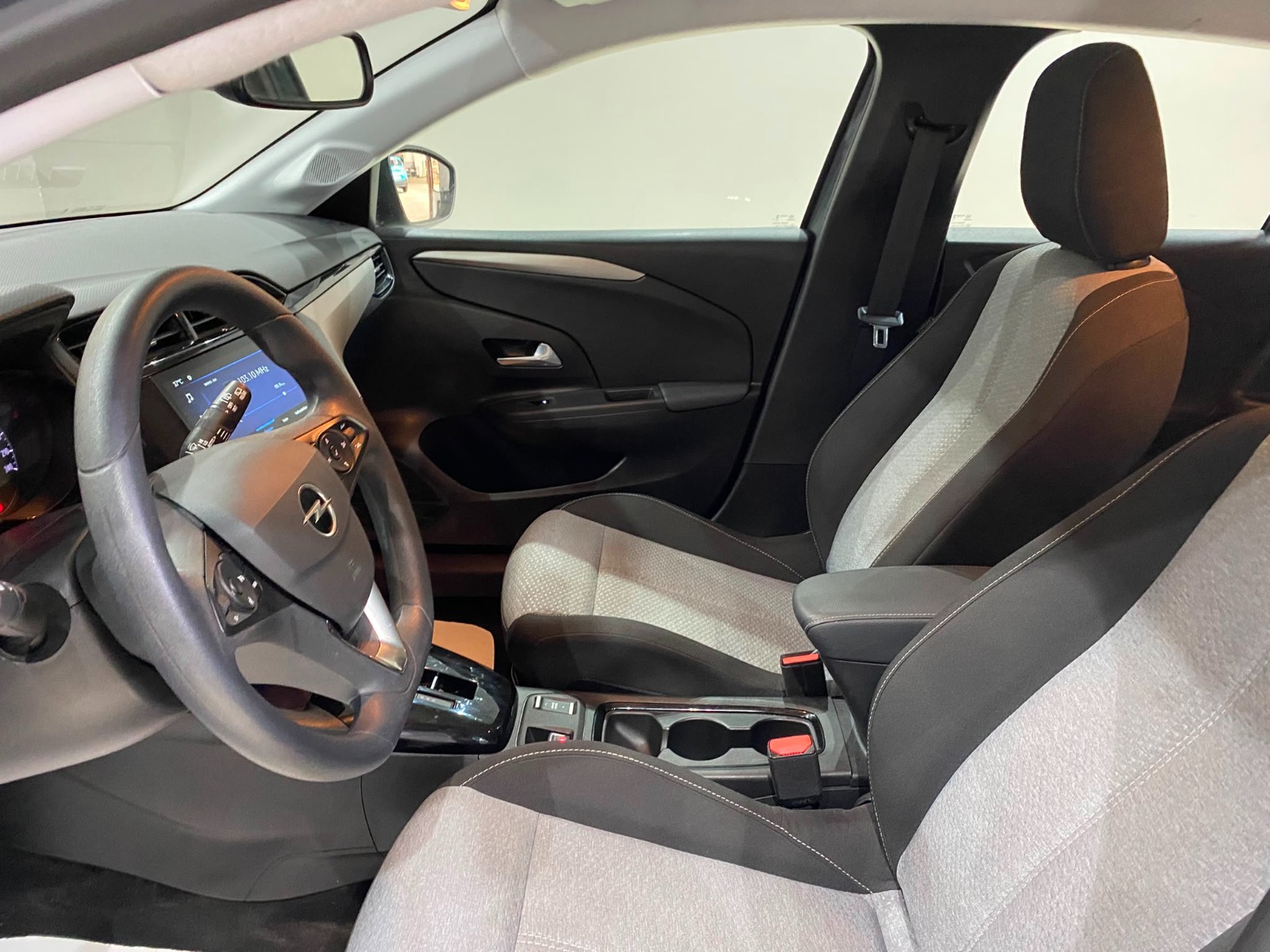 2025 Benzin Otomatik Opel Corsa Gri Gürel Tasarım Aksesuar Otomotiv San. Tic. Ltd. Şti.