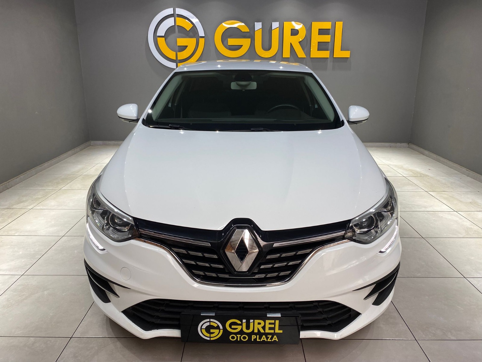 2022 Benzin Otomatik Renault Megane Beyaz Gürel Tasarım Aksesuar Otomotiv San. Tic. Ltd. Şti.