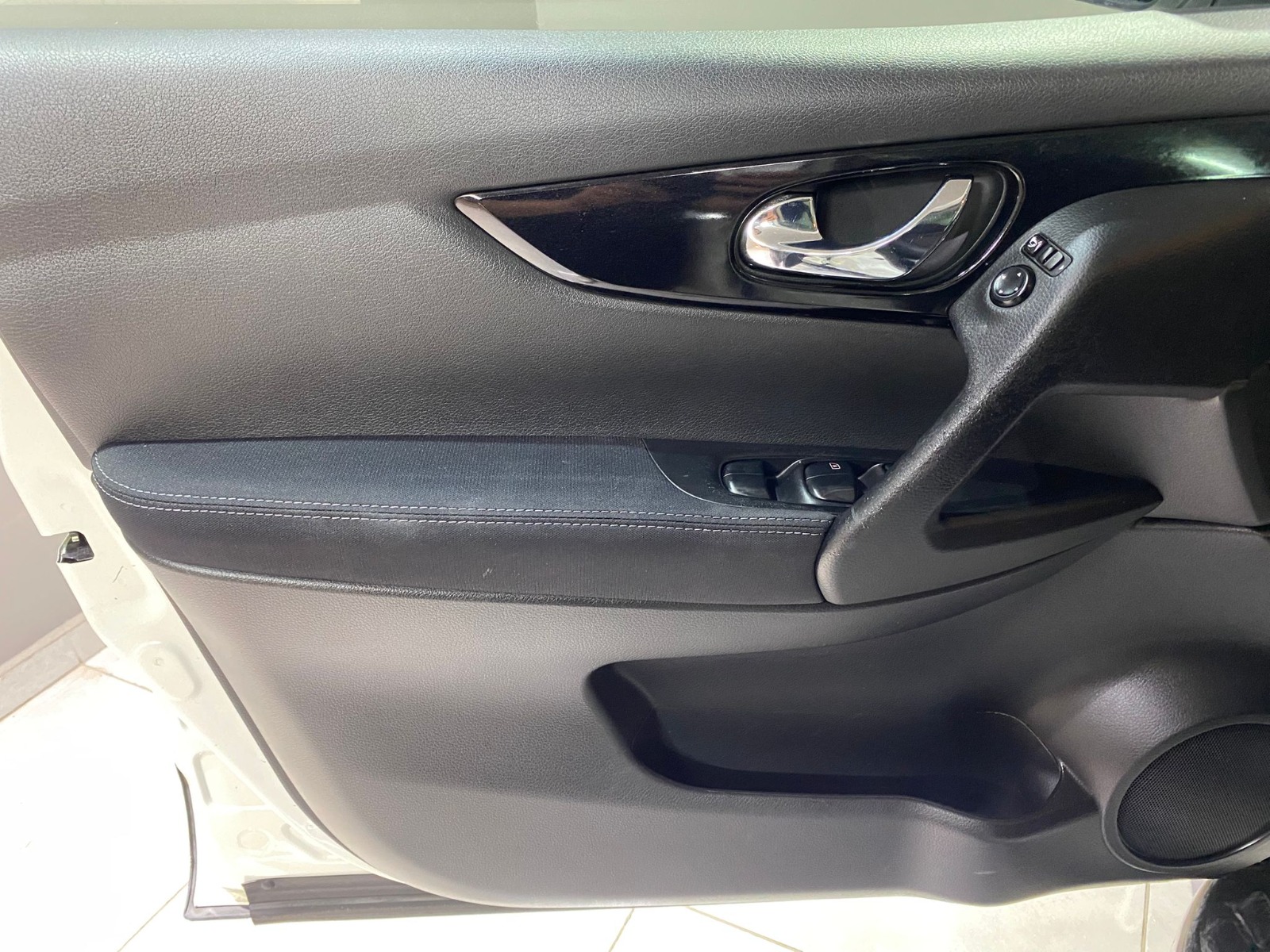 2015 Dizel Manuel Nissan Qashqai Beyaz Gürel Tasarım Aksesuar Otomotiv San. Tic. Ltd. Şti.