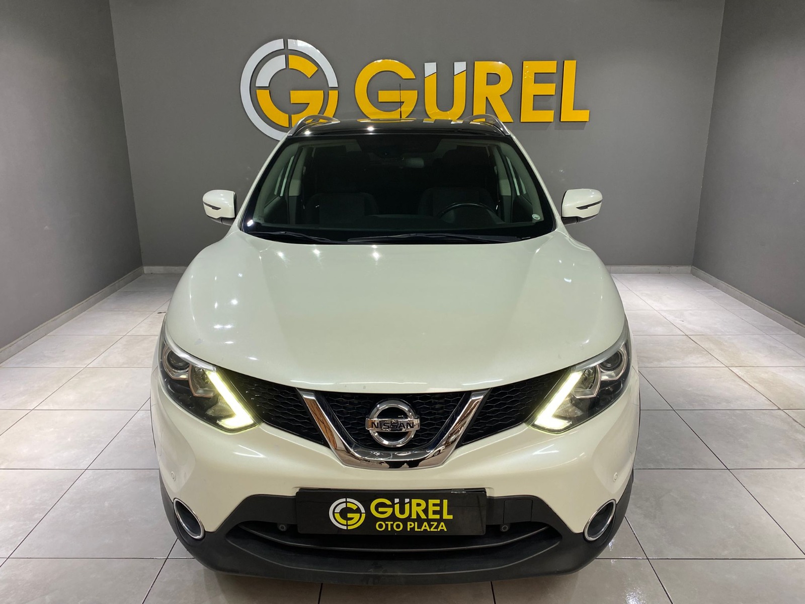 2015 Dizel Manuel Nissan Qashqai Beyaz Gürel Tasarım Aksesuar Otomotiv San. Tic. Ltd. Şti.
