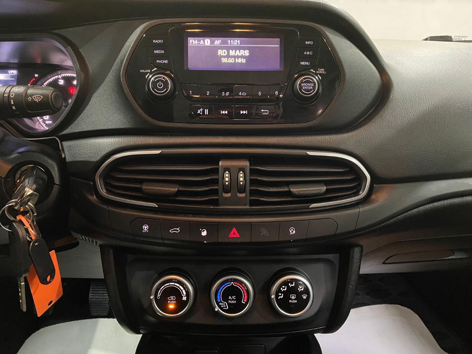 2021 Dizel Manuel Fiat Egea Beyaz Gürel Tasarım Aksesuar Otomotiv San. Tic. Ltd. Şti.