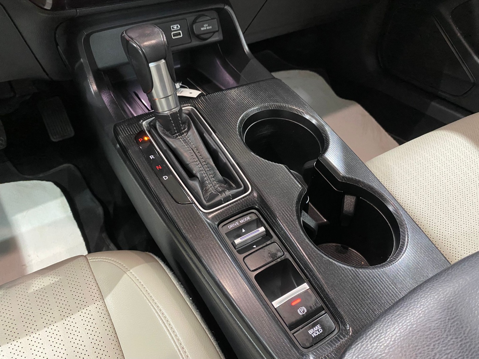 2023 Benzin + LPG Otomatik Honda Civic Siyah Gürel Tasarım Aksesuar Otomotiv San. Tic. Ltd. Şti.