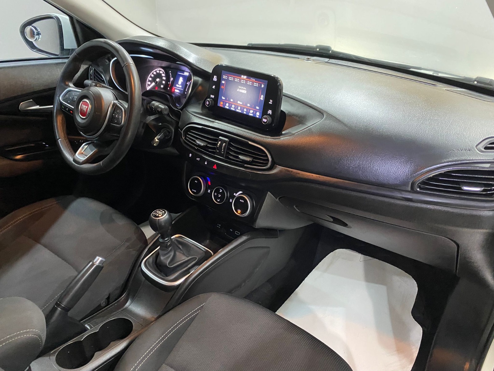 2021 Benzin Manuel Fiat Egea Beyaz Gürel Tasarım Aksesuar Otomotiv San. Tic. Ltd. Şti.