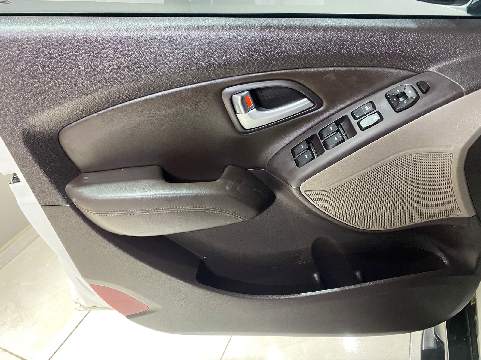 2014 Benzin Otomatik Hyundai ix35 Beyaz Gürel Tasarım Aksesuar Otomotiv San. Tic. Ltd. Şti.