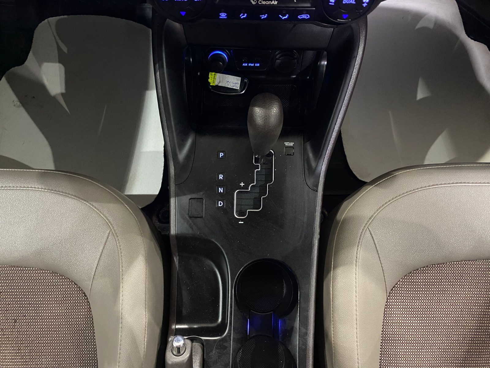 2014 Benzin Otomatik Hyundai ix35 Beyaz Gürel Tasarım Aksesuar Otomotiv San. Tic. Ltd. Şti.