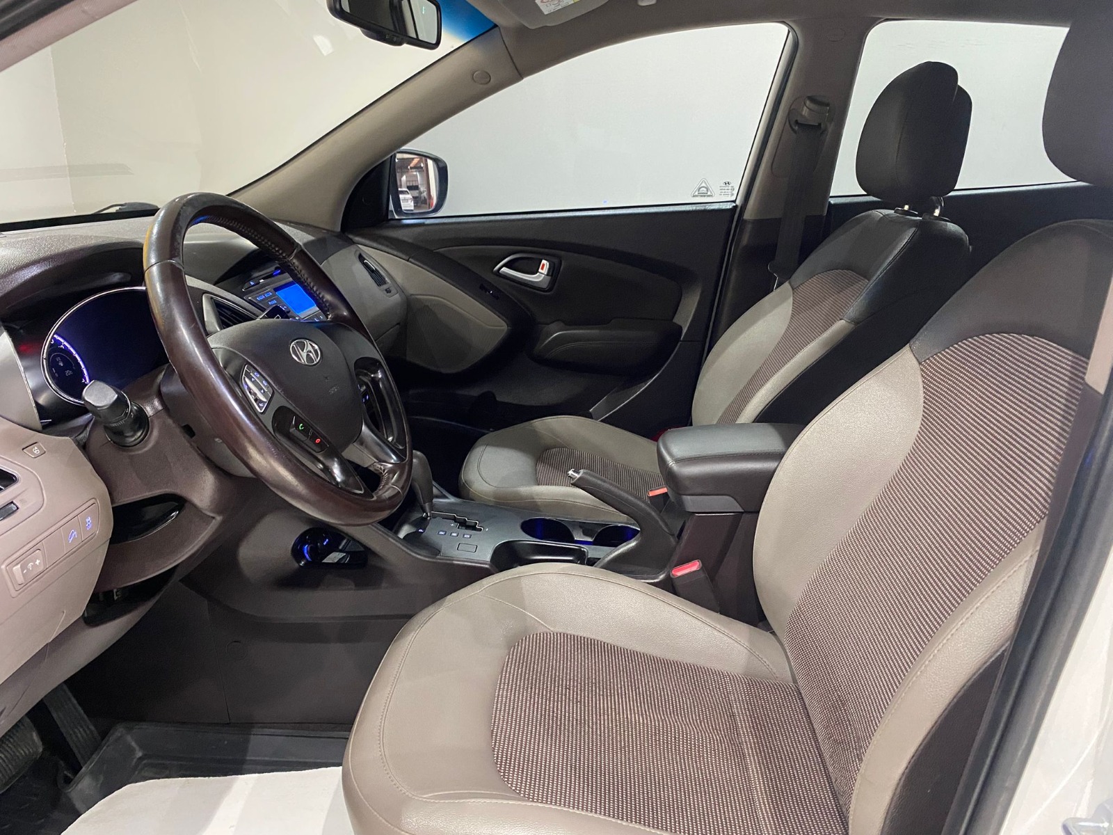 2014 Benzin Otomatik Hyundai ix35 Beyaz Gürel Tasarım Aksesuar Otomotiv San. Tic. Ltd. Şti.