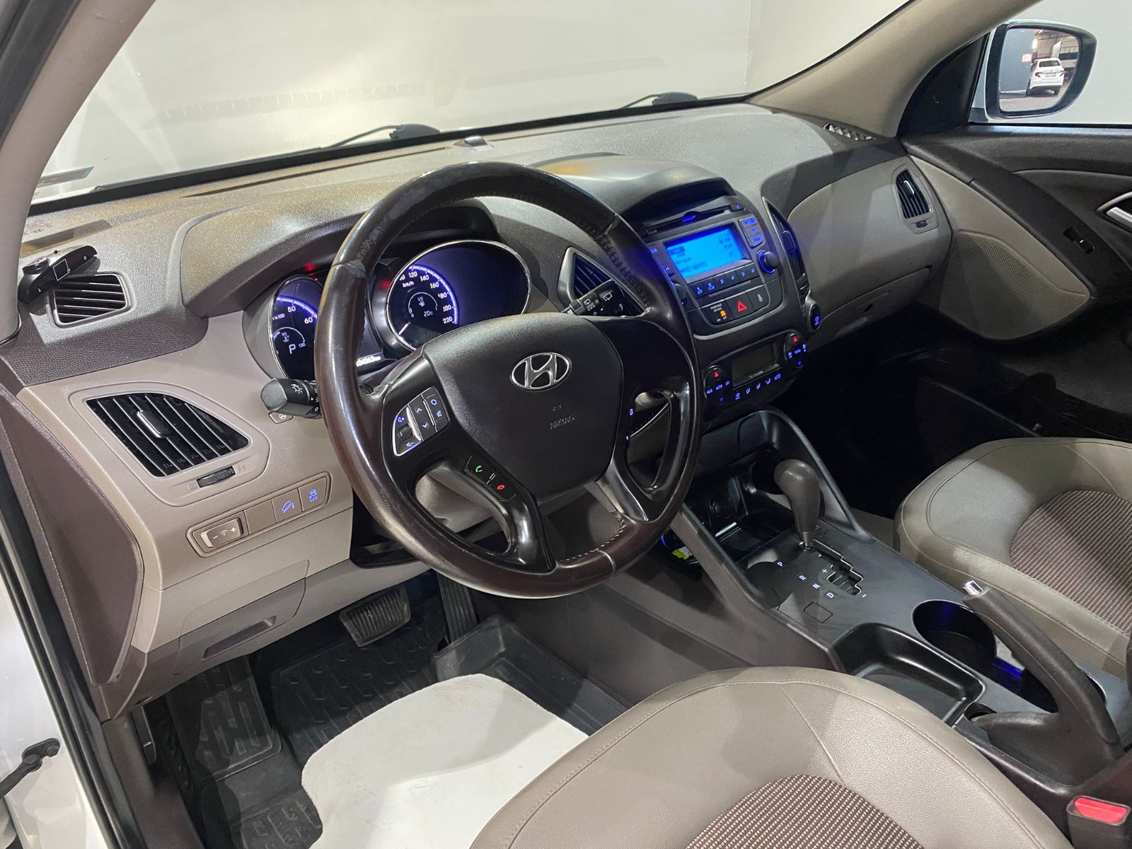 2014 Benzin Otomatik Hyundai ix35 Beyaz Gürel Tasarım Aksesuar Otomotiv San. Tic. Ltd. Şti.