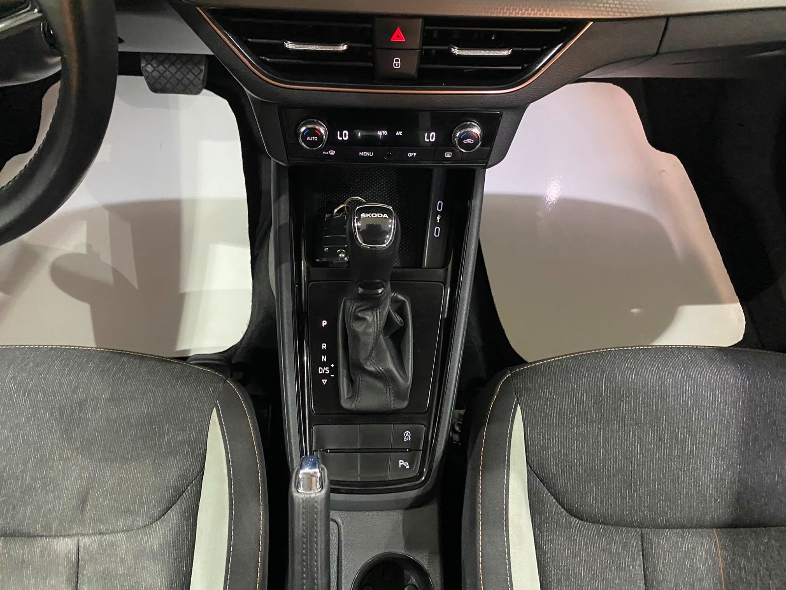 2021 Benzin Otomatik Skoda Scala Gümüş Gri Gürel Tasarım Aksesuar Otomotiv San. Tic. Ltd. Şti.