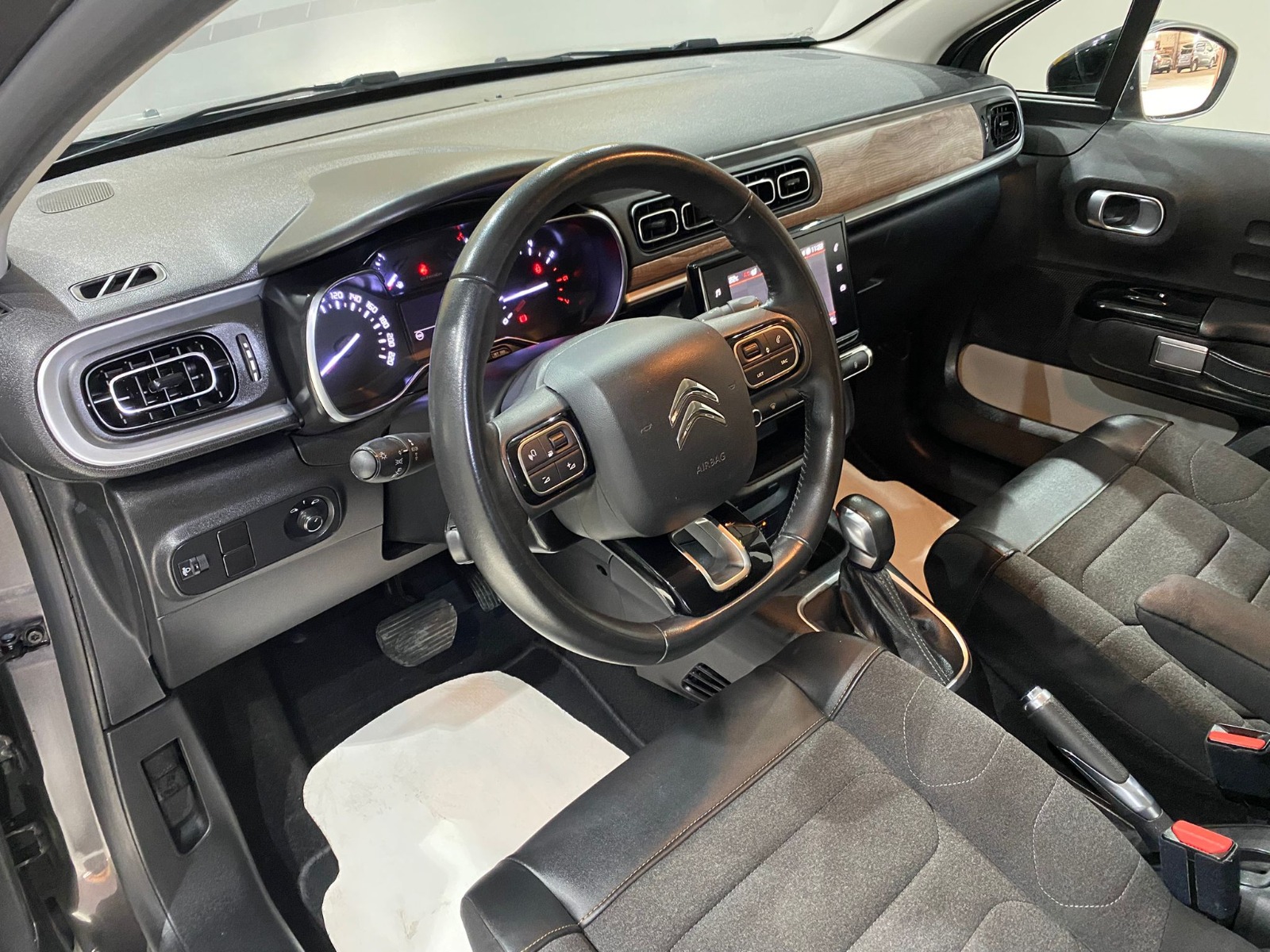 2023 Benzin Otomatik Citroen C3 Gri Gürel Tasarım Aksesuar Otomotiv San. Tic. Ltd. Şti.