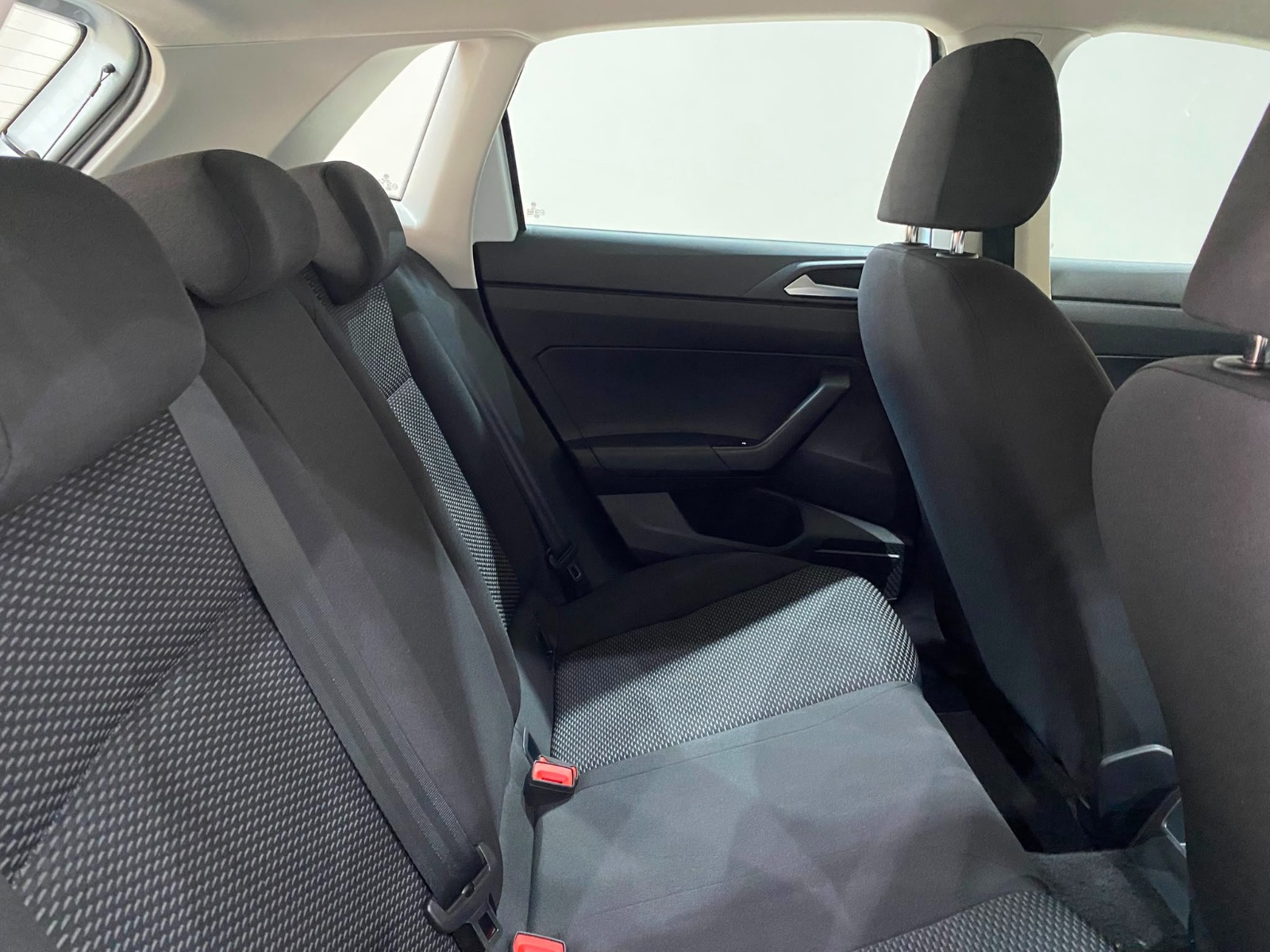 2024 Benzin Manuel Volkswagen Polo Beyaz Gürel Tasarım Aksesuar Otomotiv San. Tic. Ltd. Şti.