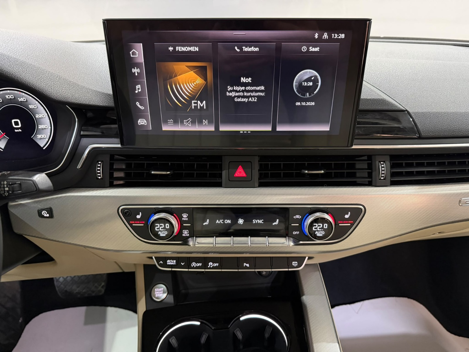 2023 Hybrid Otomatik Audi A4 Siyah Gürel Tasarım Aksesuar Otomotiv San. Tic. Ltd. Şti.