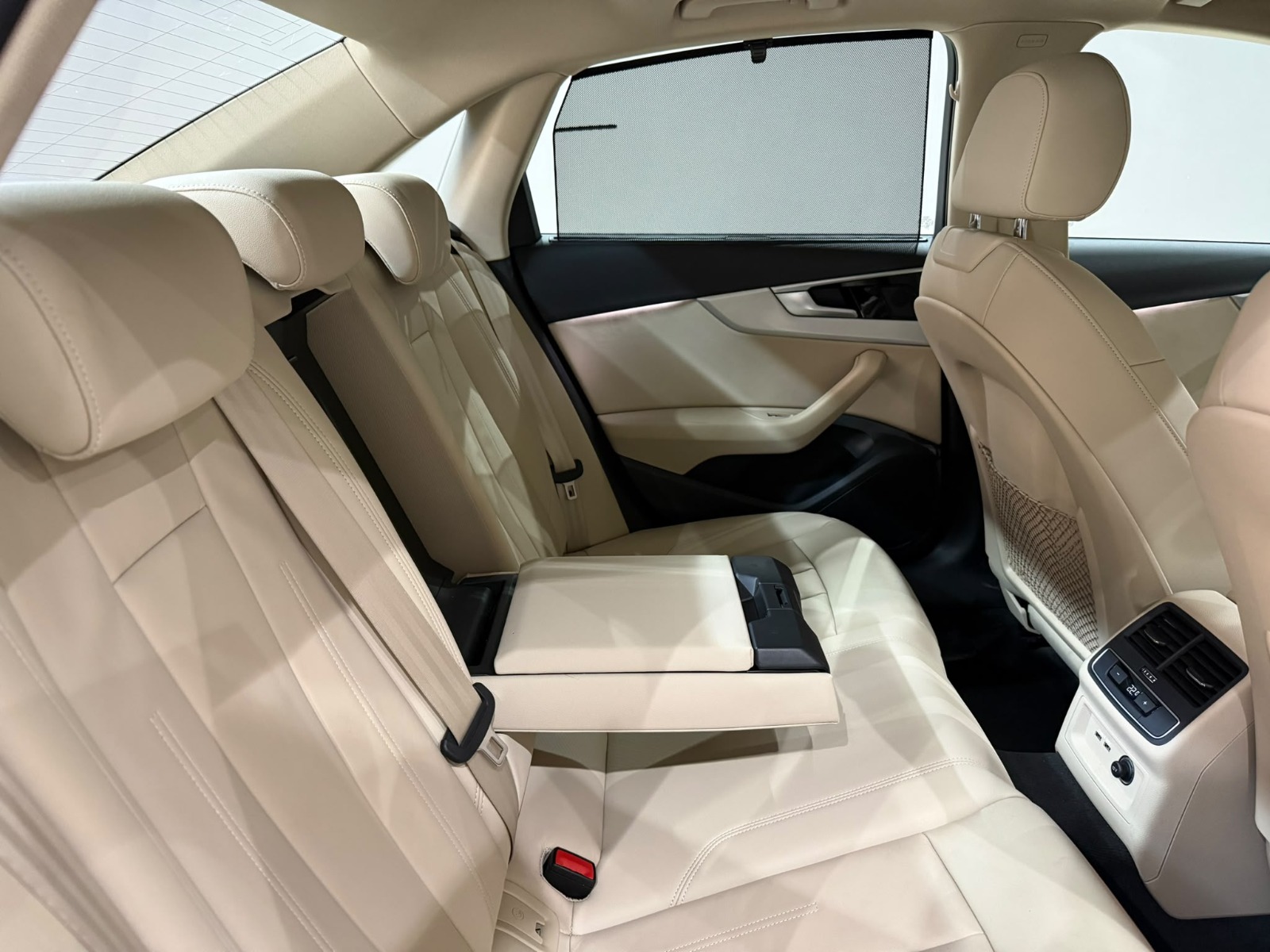 2023 Hybrid Otomatik Audi A4 Siyah Gürel Tasarım Aksesuar Otomotiv San. Tic. Ltd. Şti.