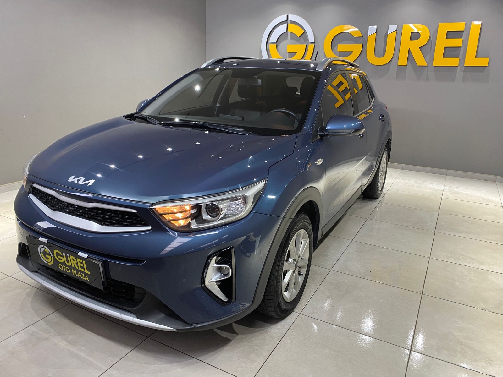 2022 Benzin Otomatik Kia Stonic Mavi Gürel Tasarım Aksesuar Otomotiv San. Tic. Ltd. Şti.