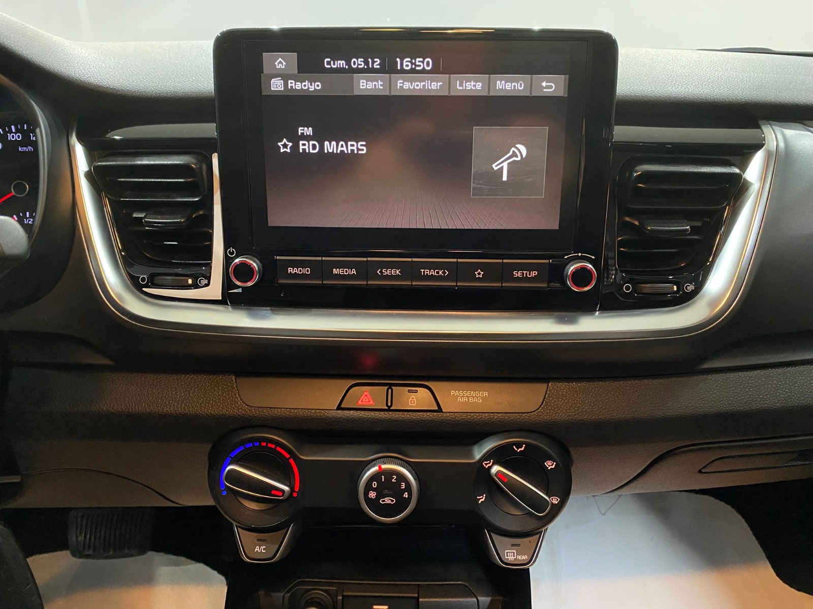 2022 Benzin Otomatik Kia Stonic Mavi Gürel Tasarım Aksesuar Otomotiv San. Tic. Ltd. Şti.