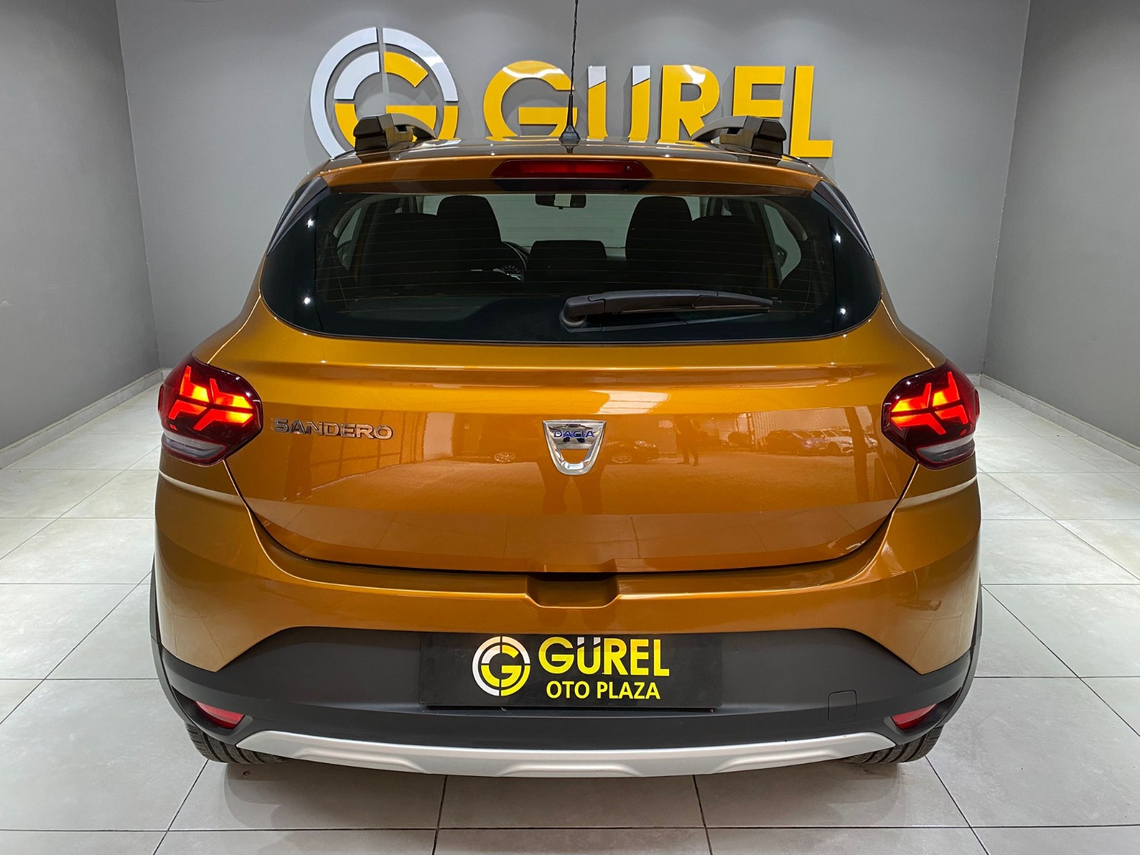 2022 Benzin Manuel Dacia Sandero Turuncu Gürel Tasarım Aksesuar Otomotiv San. Tic. Ltd. Şti.