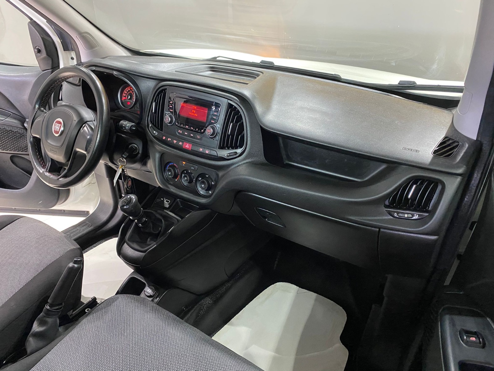 2023 Dizel Manuel Fiat Pratico Beyaz Gürel Tasarım Aksesuar Otomotiv San. Tic. Ltd. Şti.