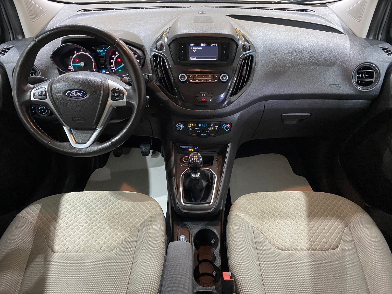 2023 Benzin Manuel Ford Tourneo Courier Gri Gürel Tasarım Aksesuar Otomotiv San. Tic. Ltd. Şti.
