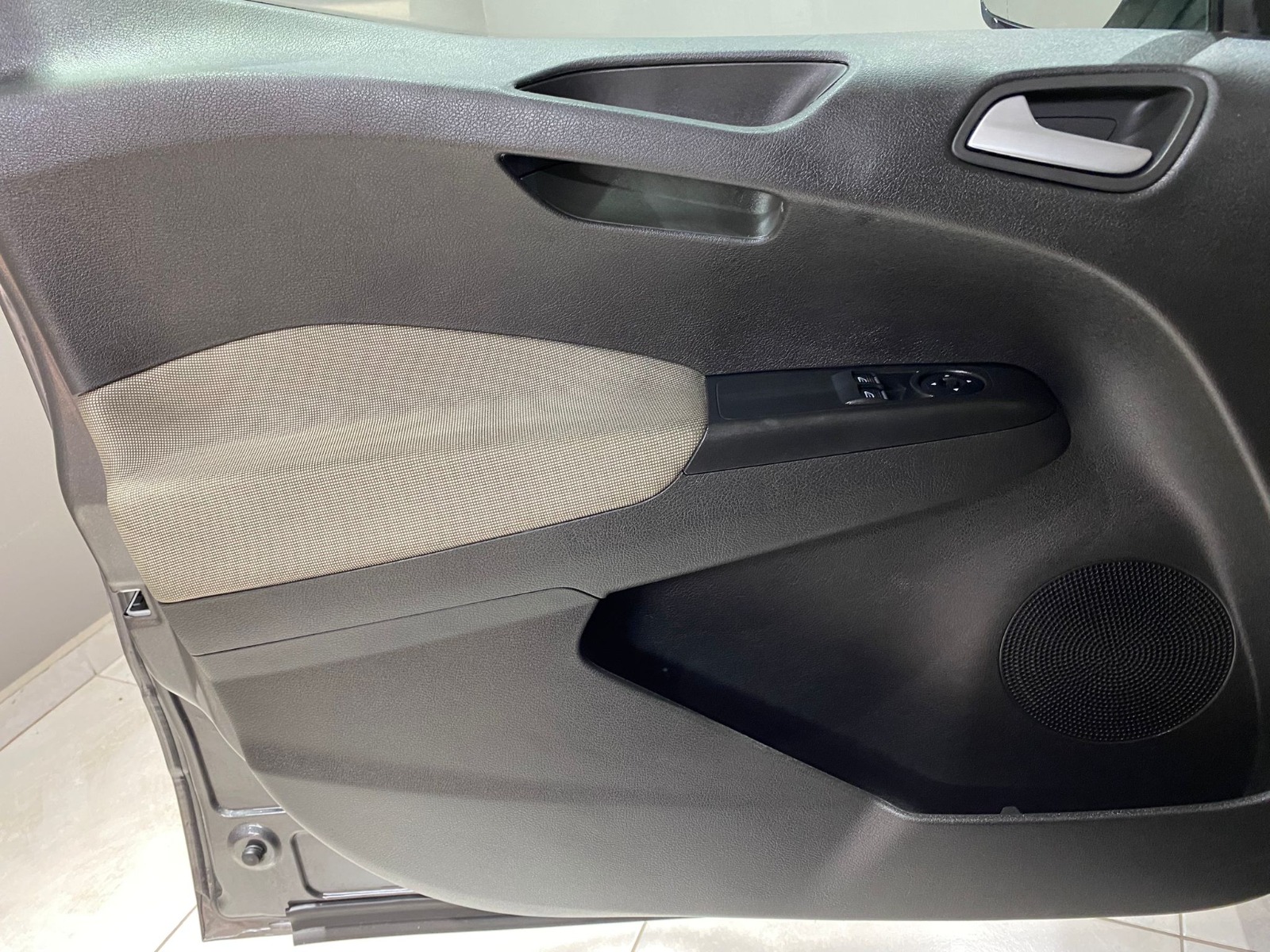 2023 Benzin Manuel Ford Tourneo Courier Gri Gürel Tasarım Aksesuar Otomotiv San. Tic. Ltd. Şti.