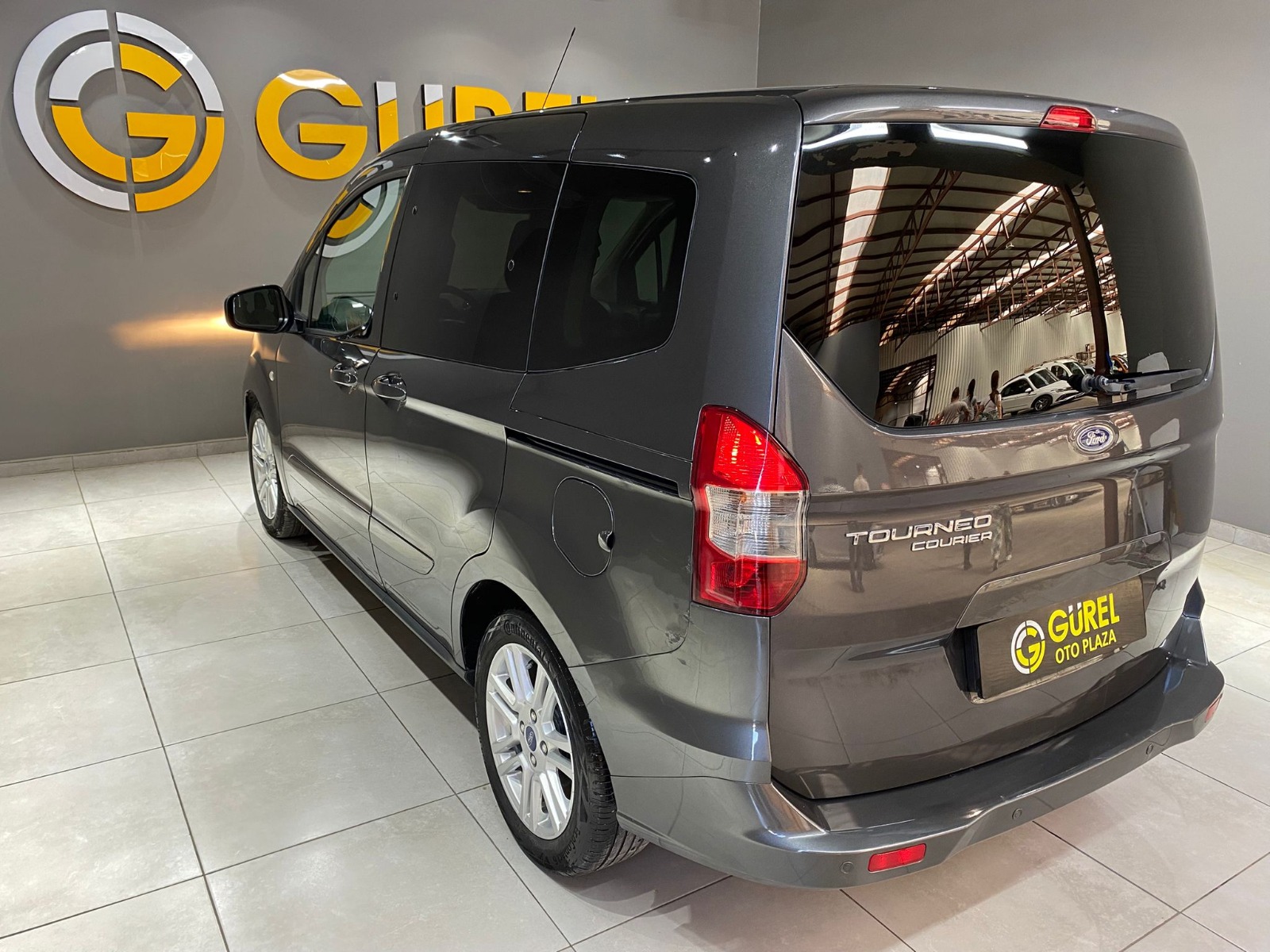 2023 Benzin Manuel Ford Tourneo Courier Gri Gürel Tasarım Aksesuar Otomotiv San. Tic. Ltd. Şti.