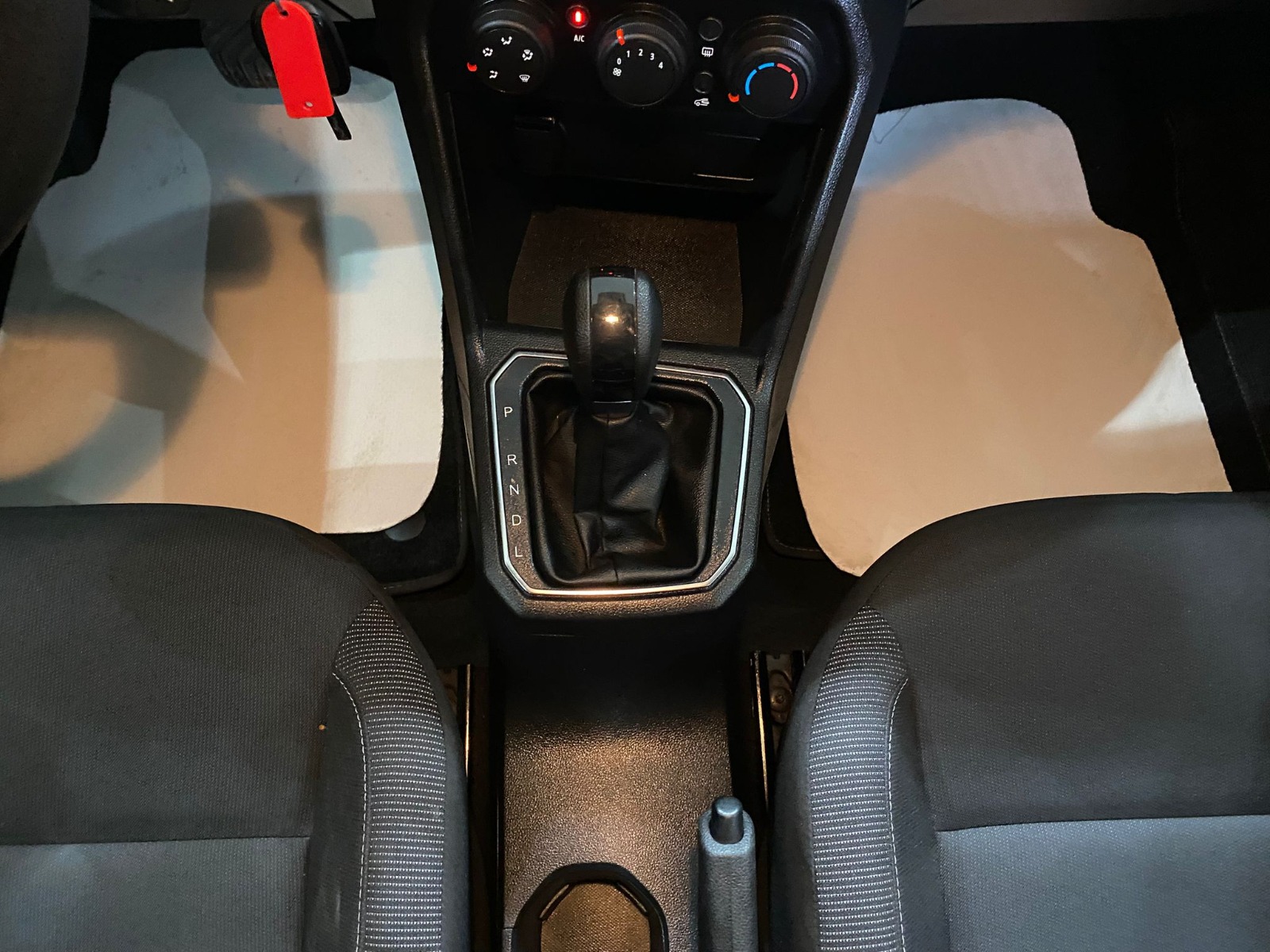 2021 Benzin Otomatik Renault Taliant Beyaz Gürel Tasarım Aksesuar Otomotiv San. Tic. Ltd. Şti.