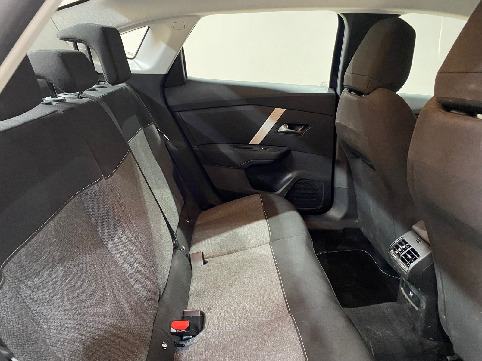2025 Benzin Otomatik Citroen C4 X Mavi Gürel Tasarım Aksesuar Otomotiv San. Tic. Ltd. Şti.