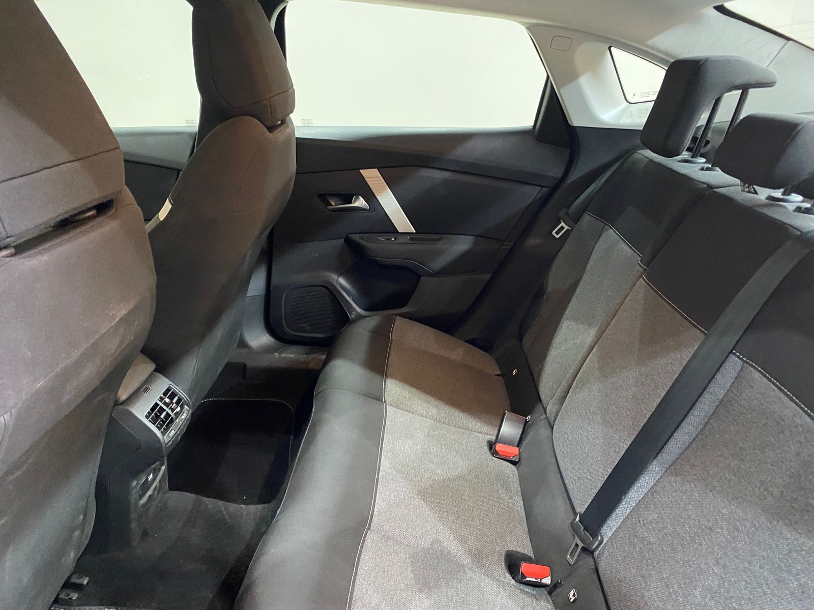 2025 Benzin Otomatik Citroen C4 X Mavi Gürel Tasarım Aksesuar Otomotiv San. Tic. Ltd. Şti.