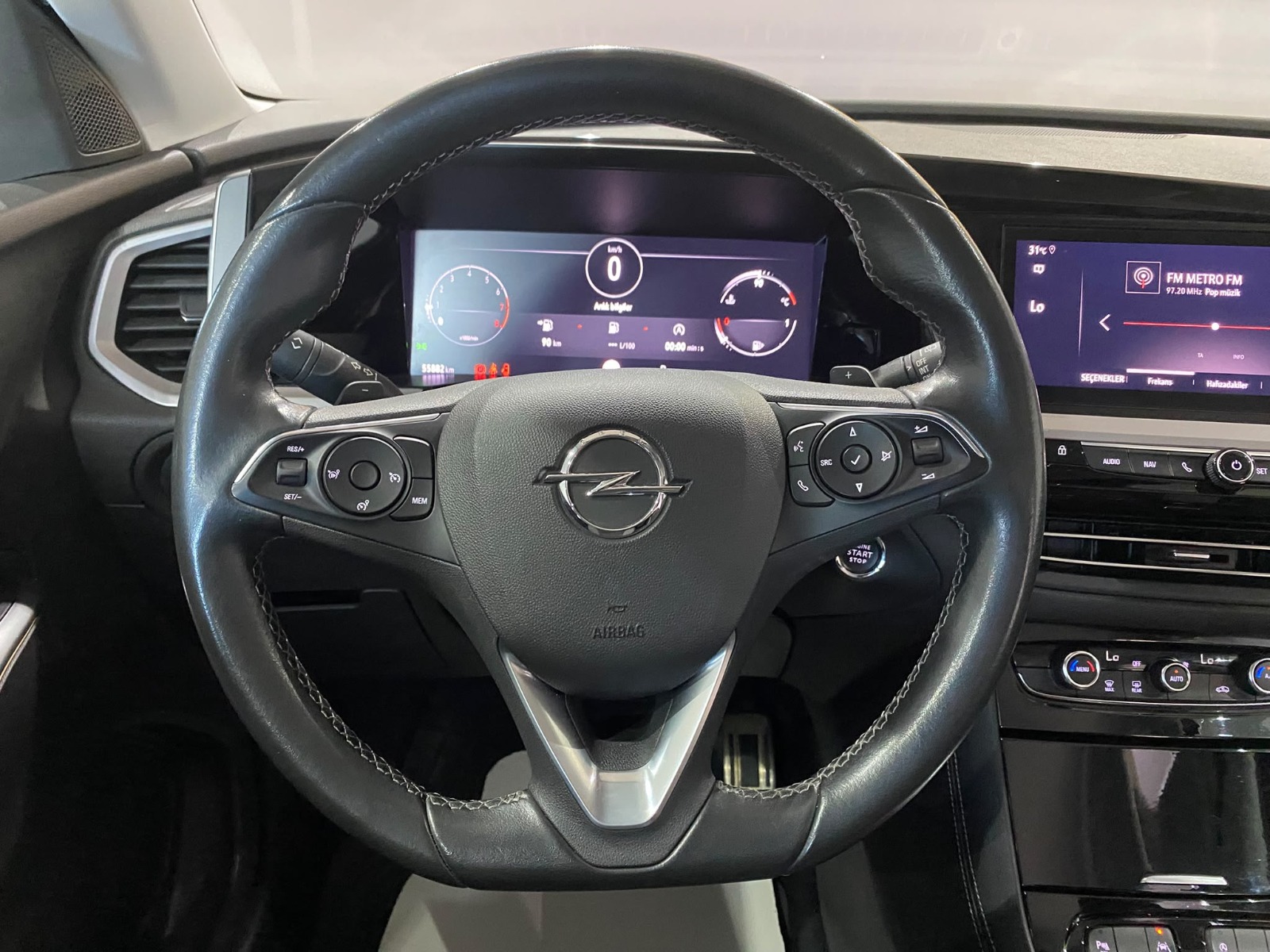 2022 Benzin Otomatik Opel Grandland Kırmızı Gürel Tasarım Aksesuar Otomotiv San. Tic. Ltd. Şti.