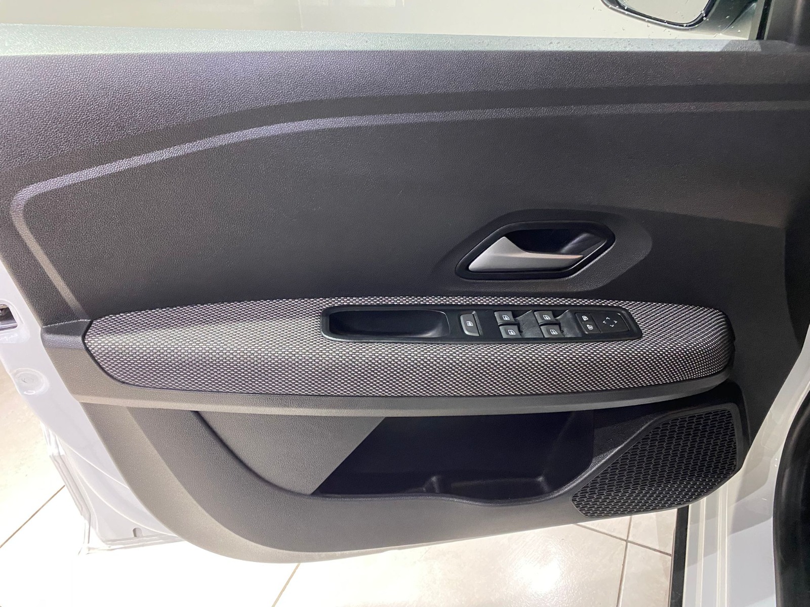 2025 Benzin Otomatik Dacia Sandero Stepway Beyaz Gürel Tasarım Aksesuar Otomotiv San. Tic. Ltd. Şti.