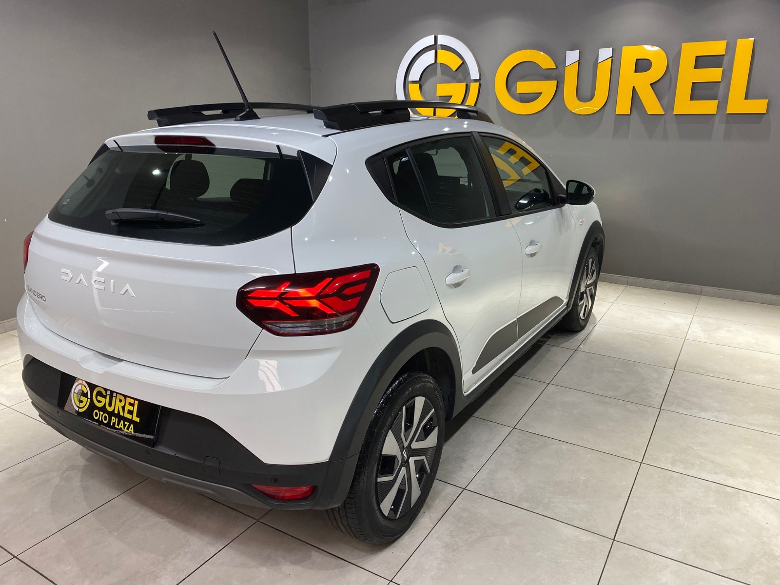 2025 Benzin Otomatik Dacia Sandero Stepway Beyaz Gürel Tasarım Aksesuar Otomotiv San. Tic. Ltd. Şti.