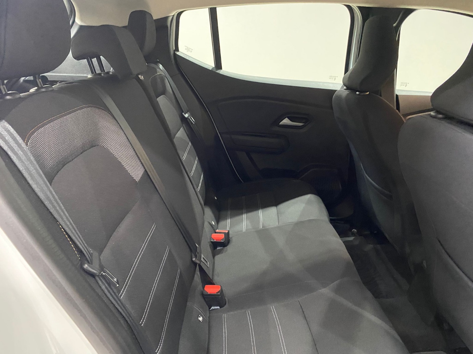 2025 Benzin Otomatik Dacia Sandero Stepway Beyaz Gürel Tasarım Aksesuar Otomotiv San. Tic. Ltd. Şti.