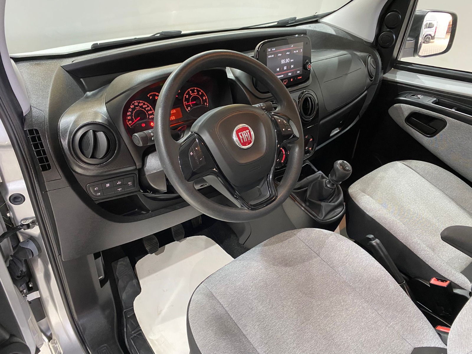 2023 Benzin + LPG Manuel Fiat Fiorino Gri Gürel Tasarım Aksesuar Otomotiv San. Tic. Ltd. Şti.