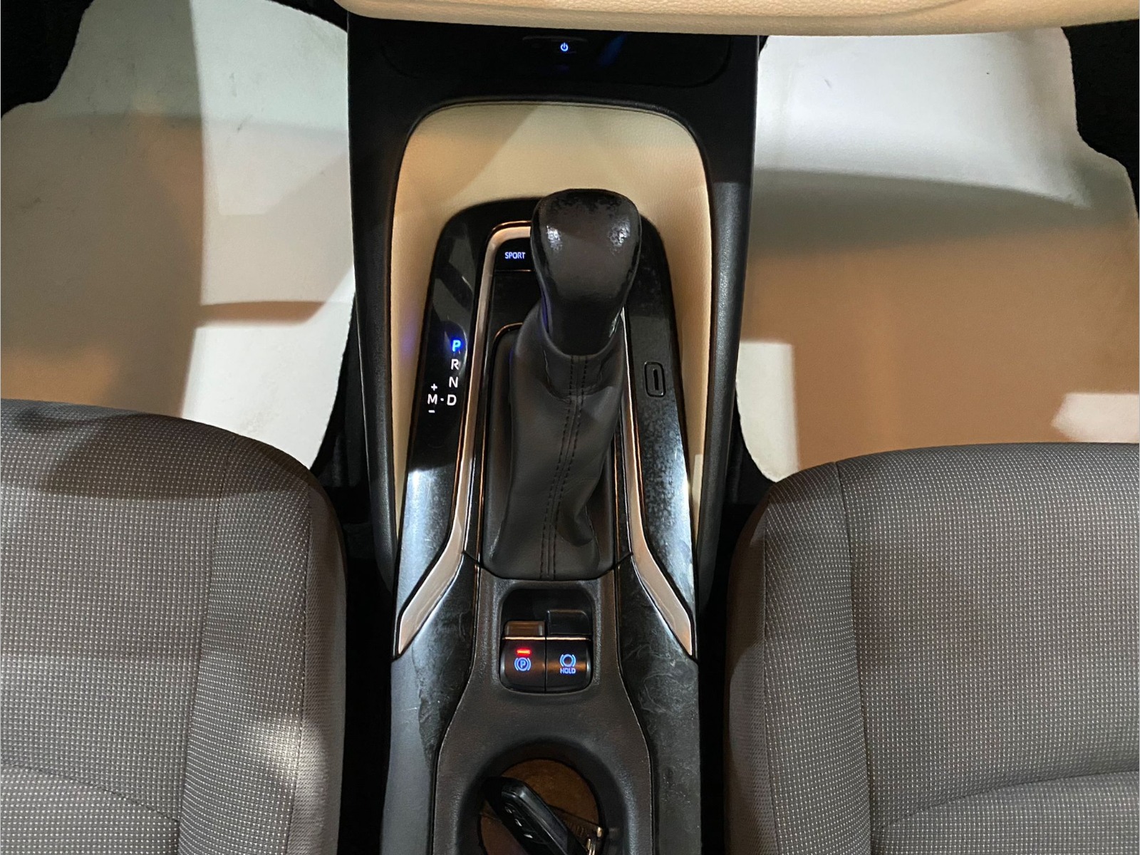 2022 Benzin Otomatik Toyota Corolla Gri Gürel Tasarım Aksesuar Otomotiv San. Tic. Ltd. Şti.