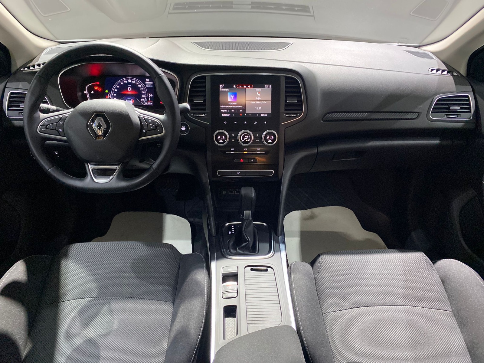 2023 Benzin Otomatik Renault Megane Beyaz Gürel Tasarım Aksesuar Otomotiv San. Tic. Ltd. Şti.